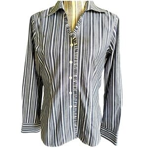 Foxcroft woman’s button down, size 4,ruffle front detail, no iron,no stains, EUC